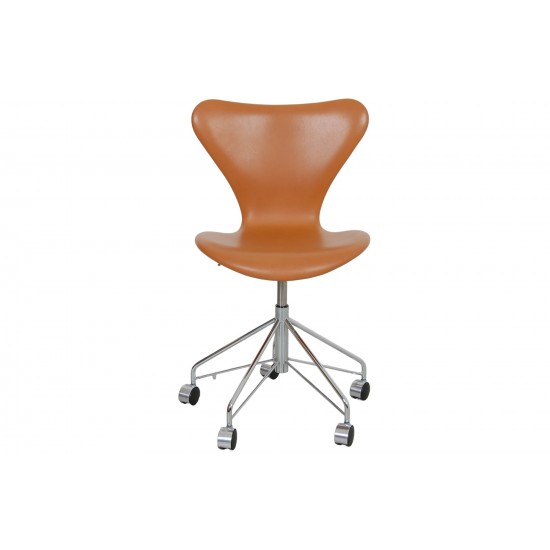 K b brugt Arne Jacobsen 3117 kontorstol i cognac classic l der